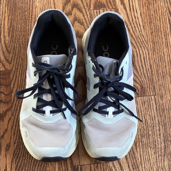 On Running Cloudrunner sneakers, size 8. Distressed areas shown in pictures - Picture 4 of 13